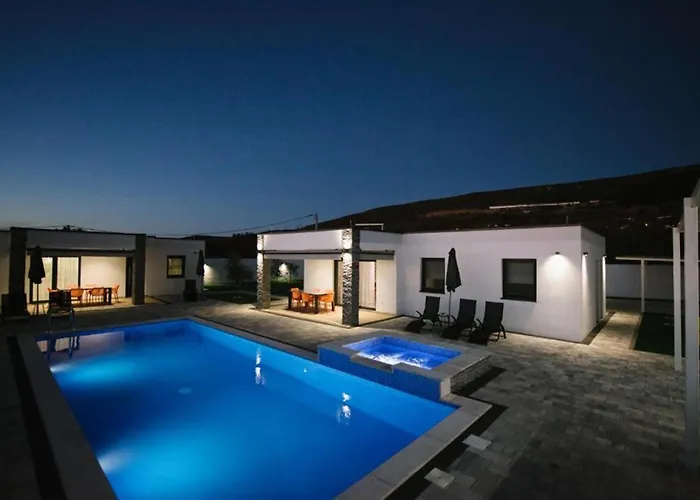 Luxury Villa Blue Sky Siroki Brijeg photo