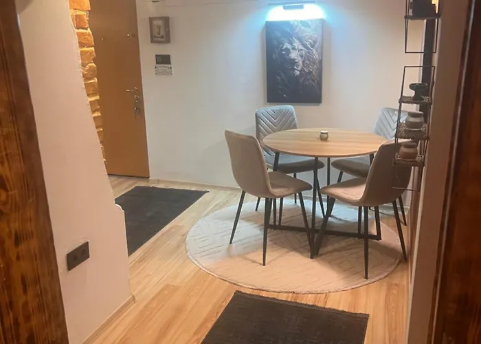 Photo de Old Town City Cottage Ivisovo Greblje