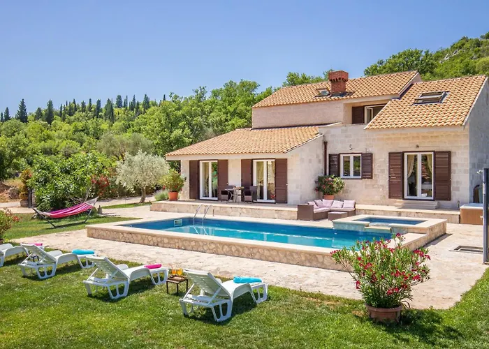 Villa Olive By Villas Guide Kamenice photo